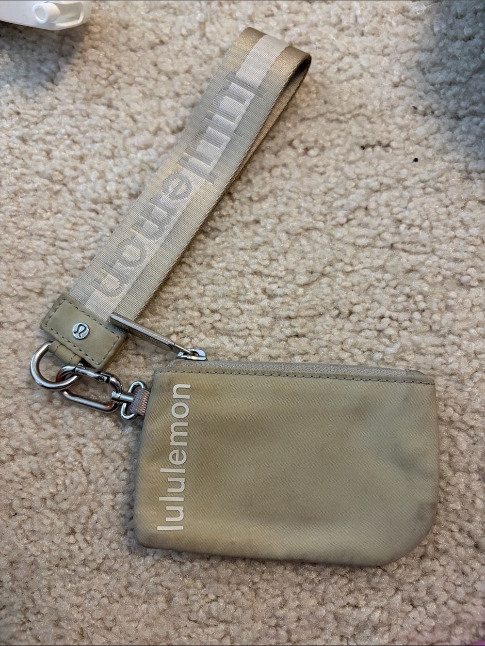 lululemon athletica beige tan wristlet keychain pouch